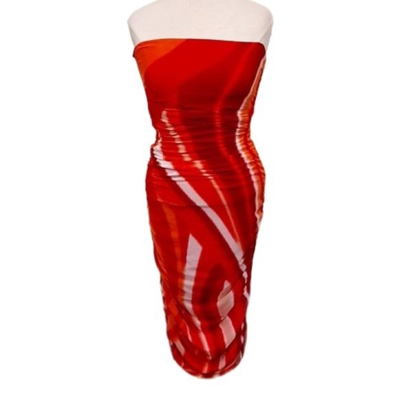 Red Strapless Mesh Ruched Dress (XL) - Picture 1 of 3